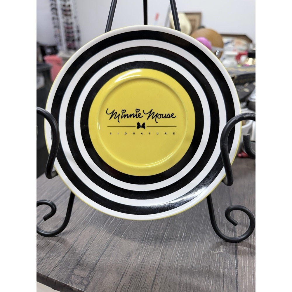 Disney Store MINNIE MOUSE‎ Signature Ceramic Saucer
